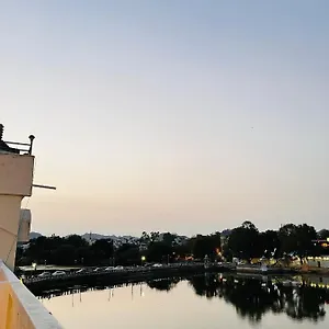 https://new-aroma-guest-house.udaipurhotels.org