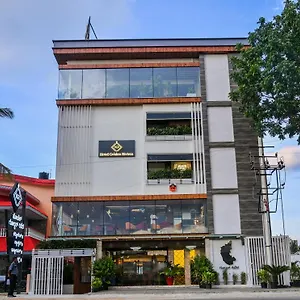 https://hotel-golden-riviera.mysorehotels.org