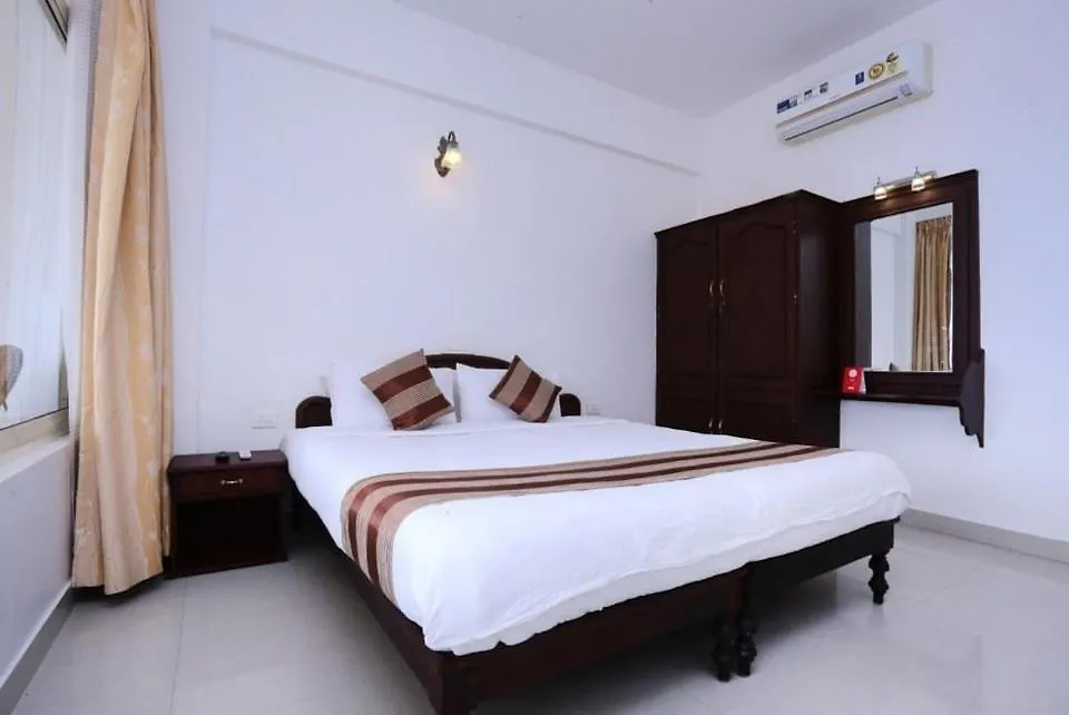 *** Hotel Swapnatheeram Beach Resort Kovalam India